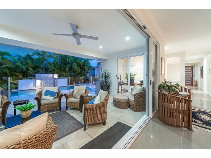 51 Condamine Drive, Sinnamon Park QLD 4073