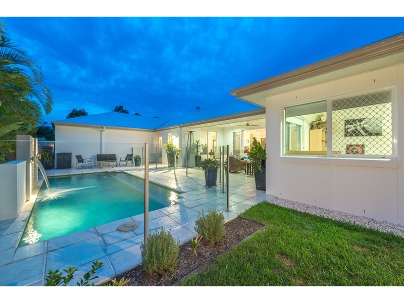 51 Condamine Drive, Sinnamon Park QLD 4073