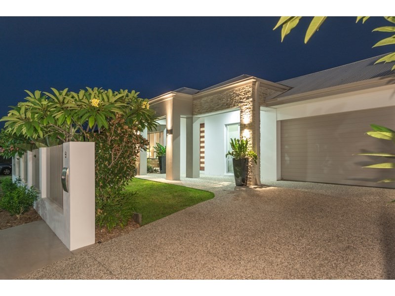 51 Condamine Drive, Sinnamon Park QLD 4073
