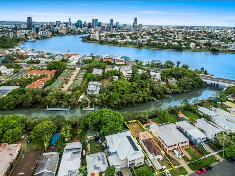 35 Gillan Street, Norman Park QLD 4170