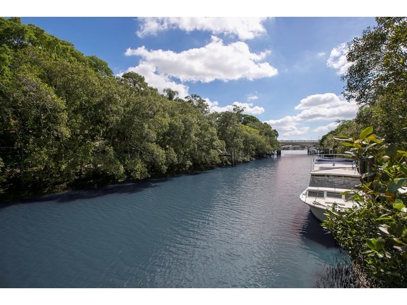 35 Gillan Street, Norman Park QLD 4170