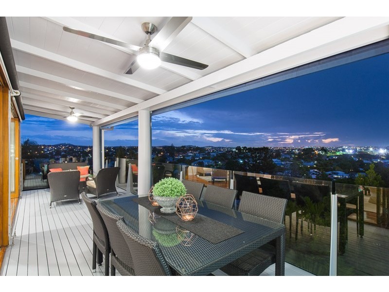 34 Quirinal Crescent, Seven Hills QLD 4170