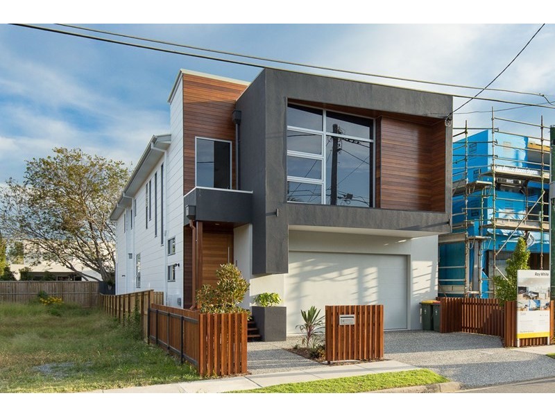 24 McDonald Street, Hawthorne QLD 4171