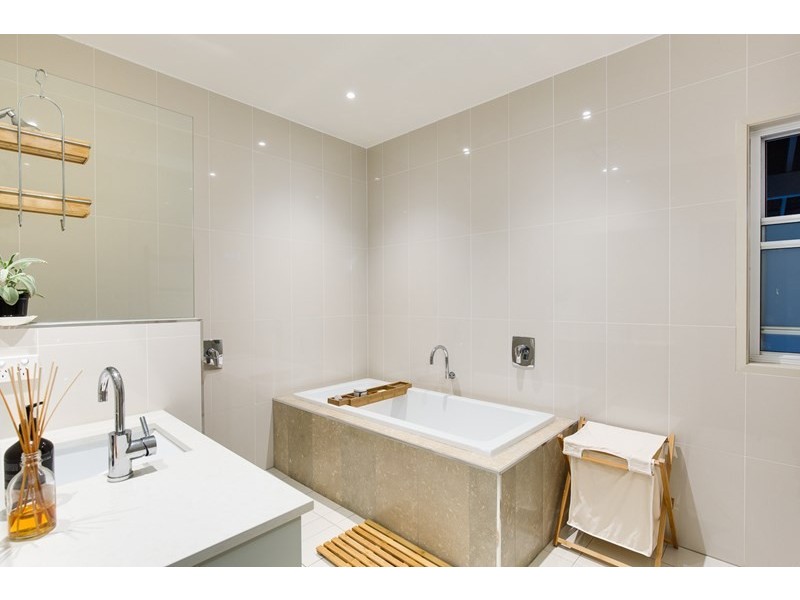 40 Hecklemann Street, Carina Heights QLD 4152