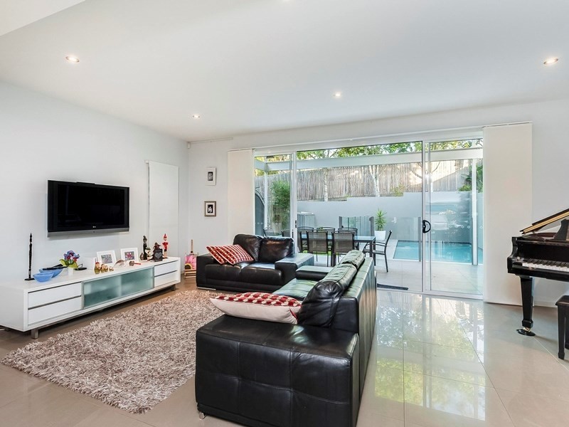 35 Margaret Street, Camp Hill QLD 4152