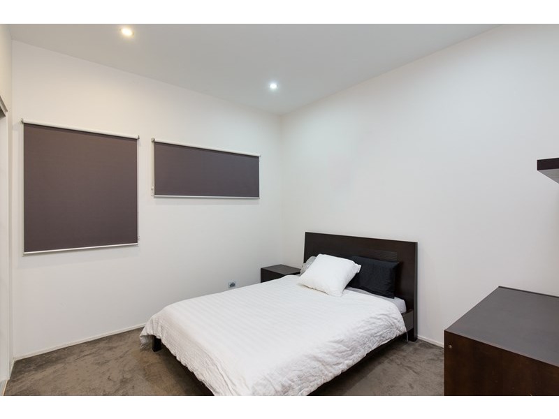 33 Taylor Street, Balmoral QLD 4171