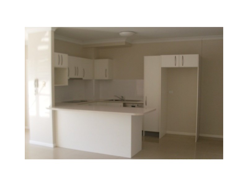 2/101 Pashen Street, Morningside QLD 4170