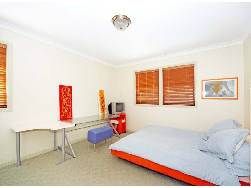 303 Riding Road, Balmoral QLD 4171