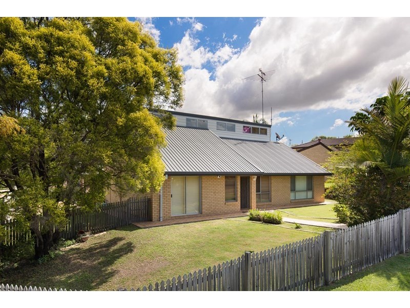 151 Samuel Street, Camp Hill QLD 4152