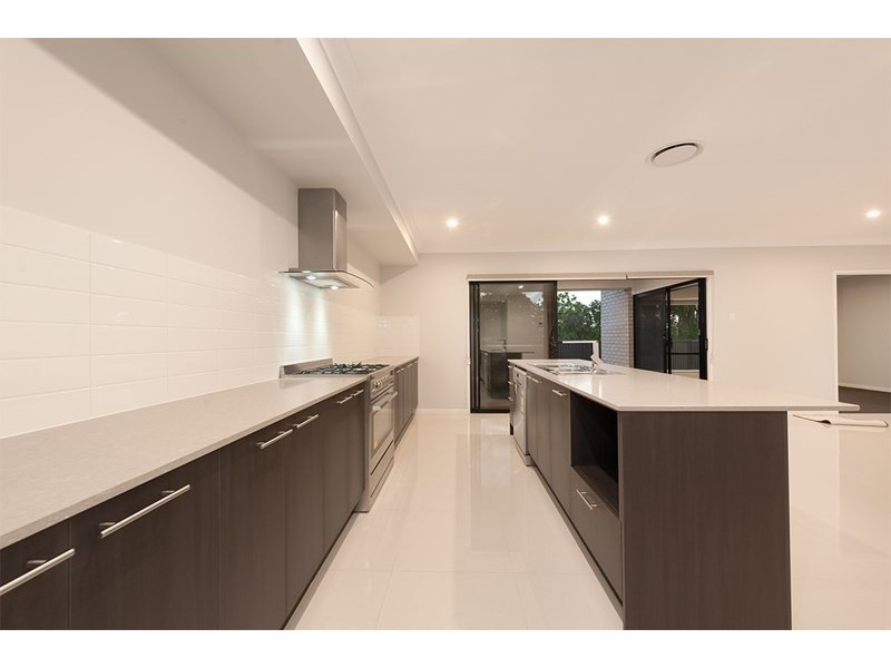 18 Selangor Place, Carina QLD 4152