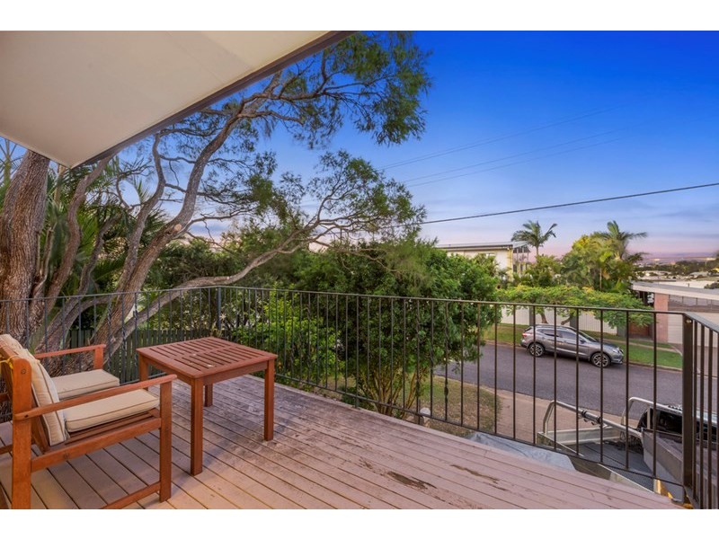 26 Walkers Drive, Balmoral QLD 4171