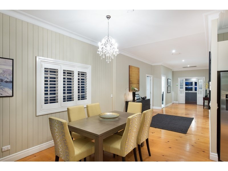 70 Raff Avenue, Holland Park QLD 4121