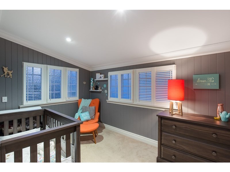 70 Raff Avenue, Holland Park QLD 4121