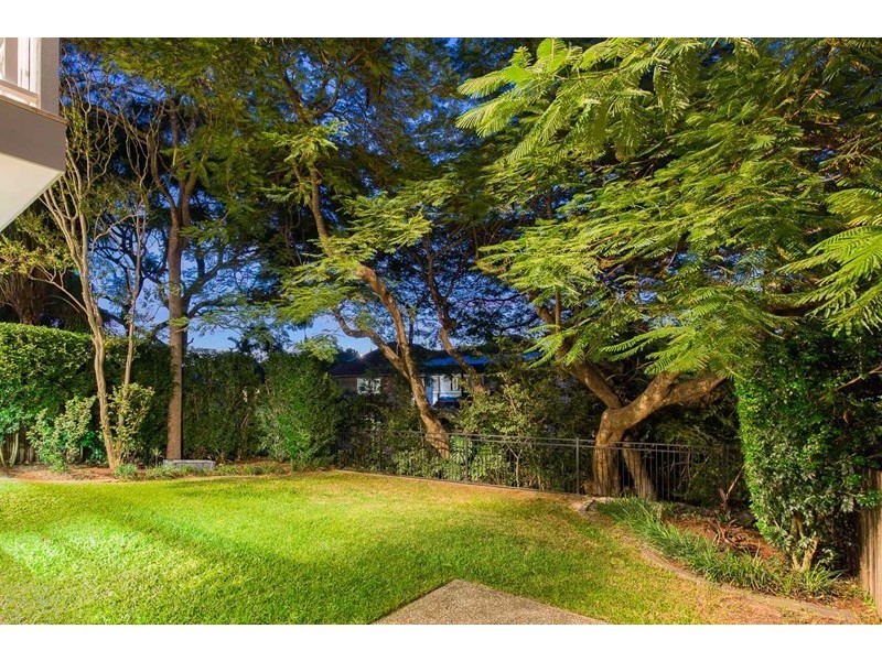 70 Raff Avenue, Holland Park QLD 4121