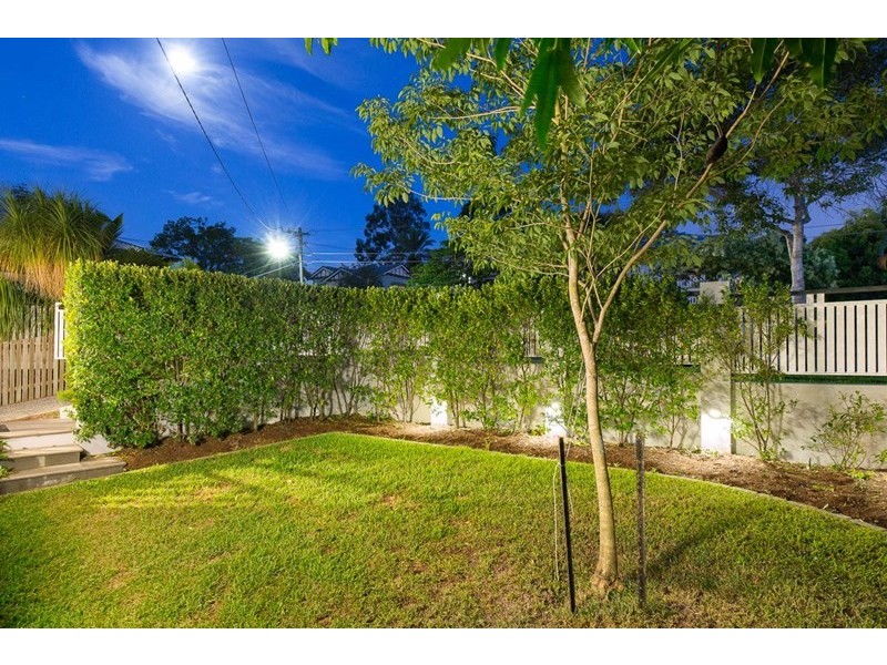 70 Raff Avenue, Holland Park QLD 4121