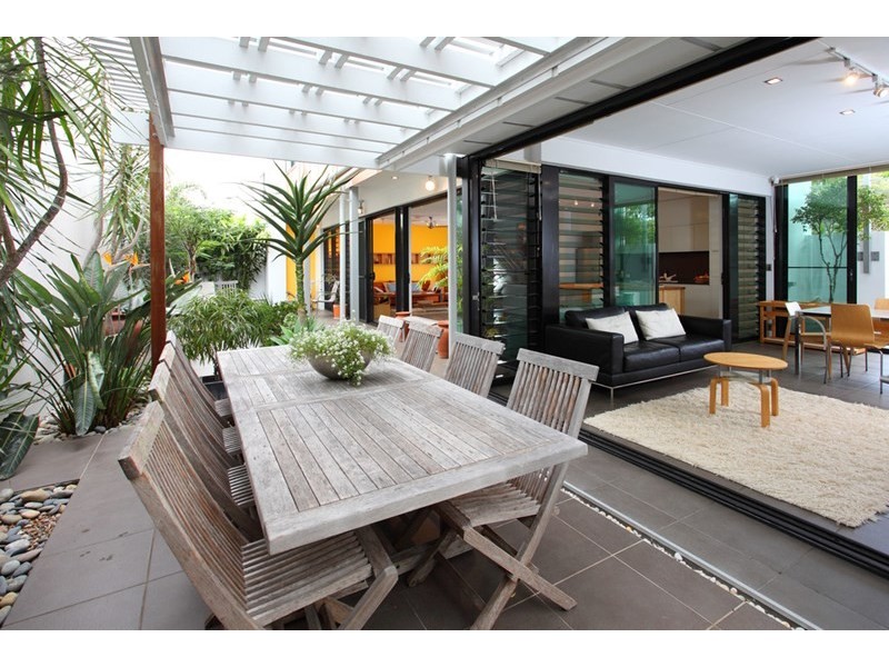 6 Ebb Court, Bulimba QLD 4171