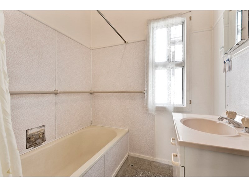 32 Shaftesbury Street, Tarragindi QLD 4121