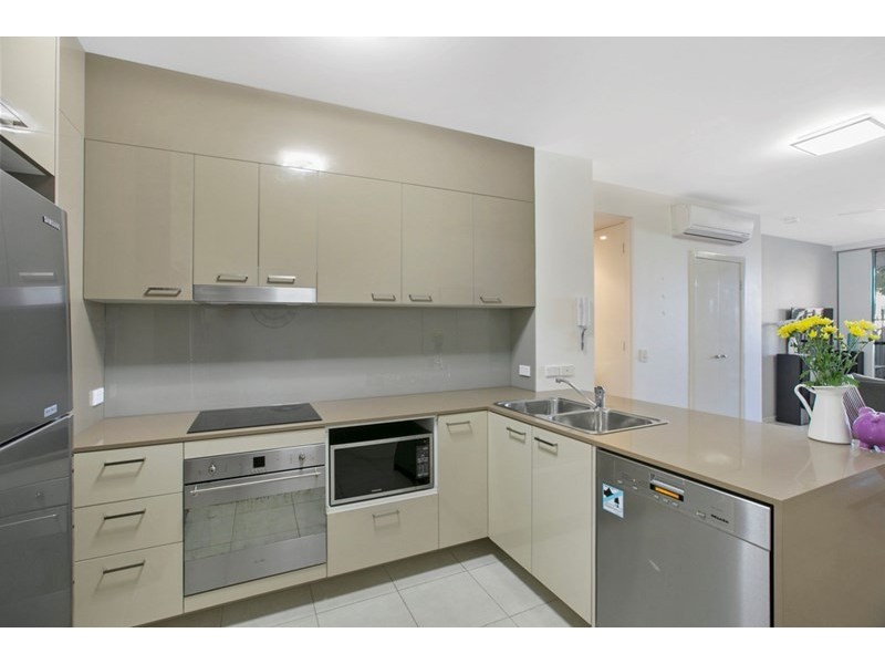 1/70 Durham Street, St Lucia QLD 4067
