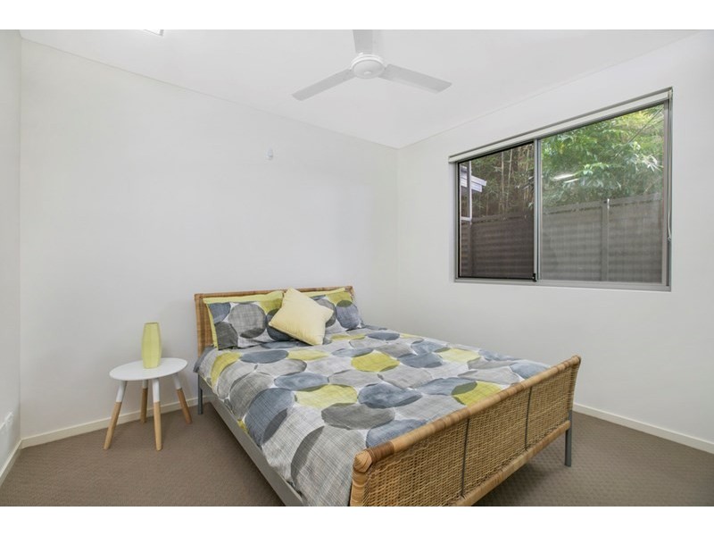1/70 Durham Street, St Lucia QLD 4067