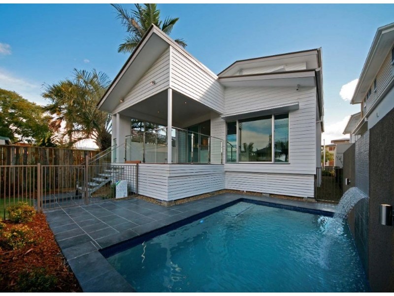 74 Stuart Street, Bulimba QLD 4171