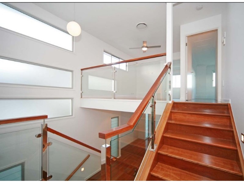 74 Stuart Street, Bulimba QLD 4171