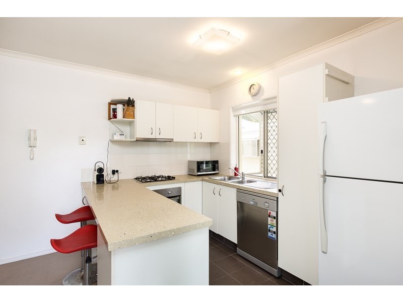 4/75 Riding Road, Hawthorne QLD 4171