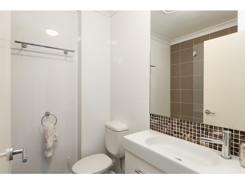 4/75 Riding Road, Hawthorne QLD 4171