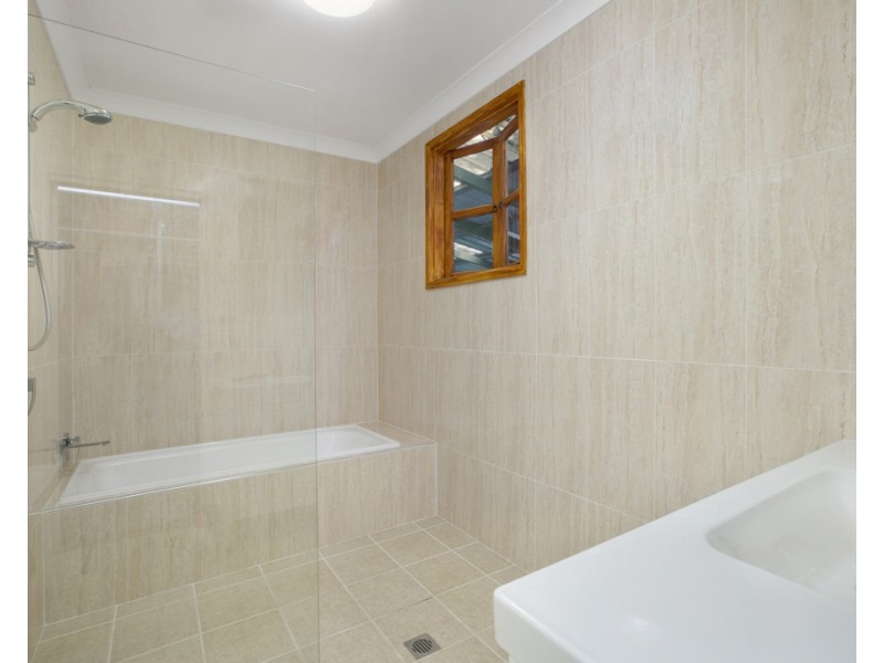 71 Armstrong Road, Cannon Hill QLD 4170