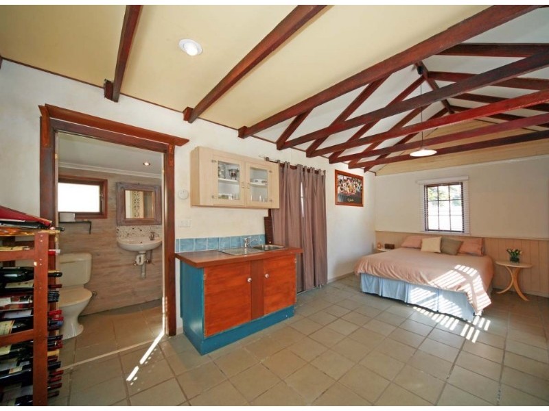 17 Marshall Avenue, Seven Hills QLD 4170