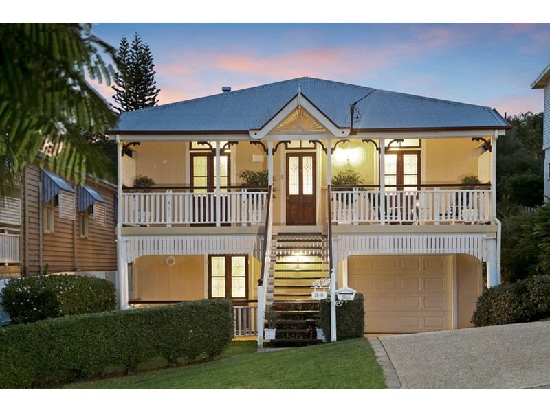 54 Derby Street, Balmoral QLD 4171