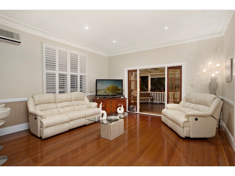 54 Derby Street, Balmoral QLD 4171