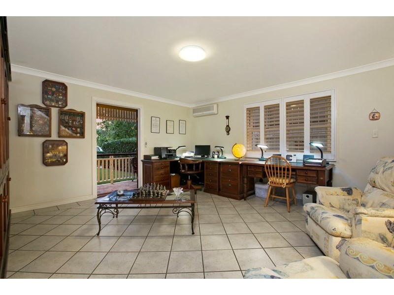 54 Derby Street, Balmoral QLD 4171