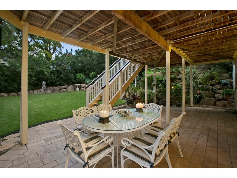 54 Derby Street, Balmoral QLD 4171