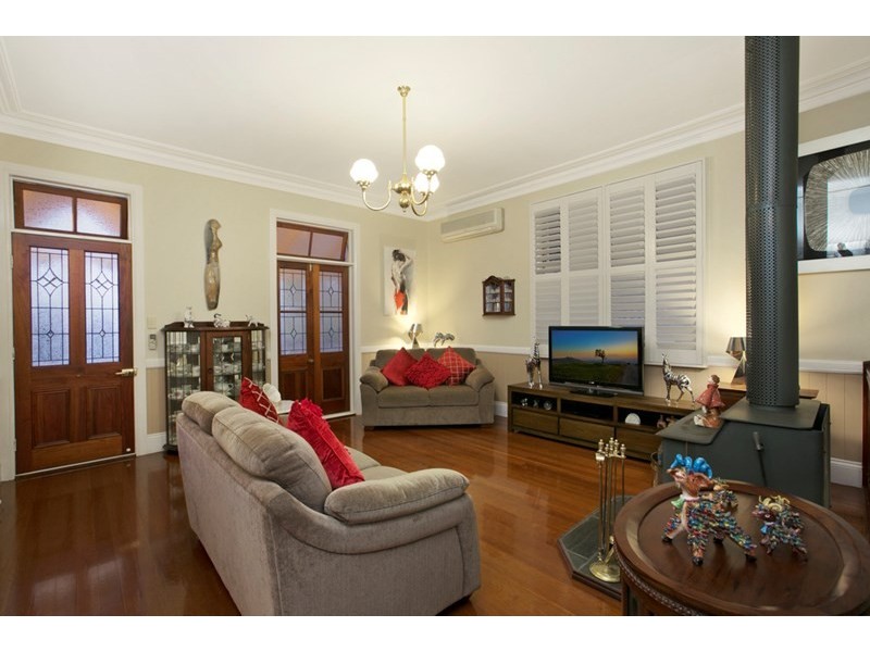 54 Derby Street, Balmoral QLD 4171