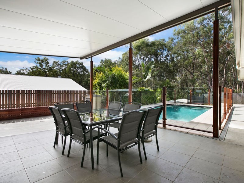 95 Dovetree Crescent, Sinnamon Park QLD 4073