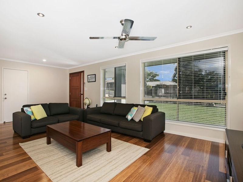 95 Dovetree Crescent, Sinnamon Park QLD 4073