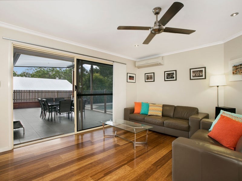 95 Dovetree Crescent, Sinnamon Park QLD 4073