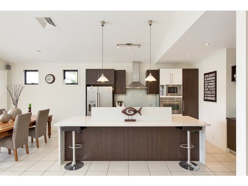 39 Lloyd Street, Camp Hill QLD 4152