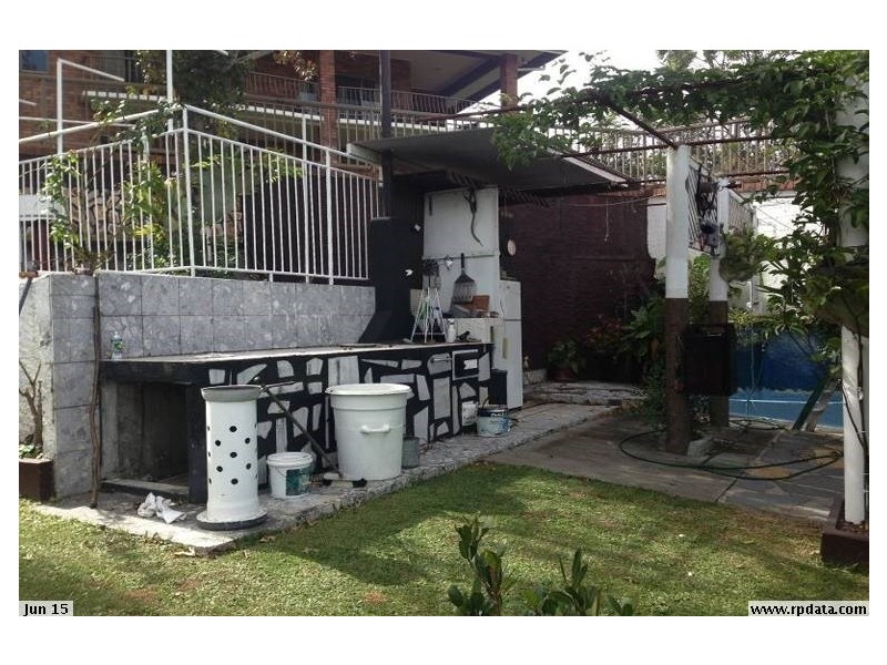 9 Roseglen Street, Greenslopes QLD 4120