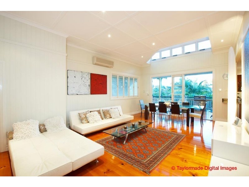 87 Norman Crescent, Norman Park QLD 4170