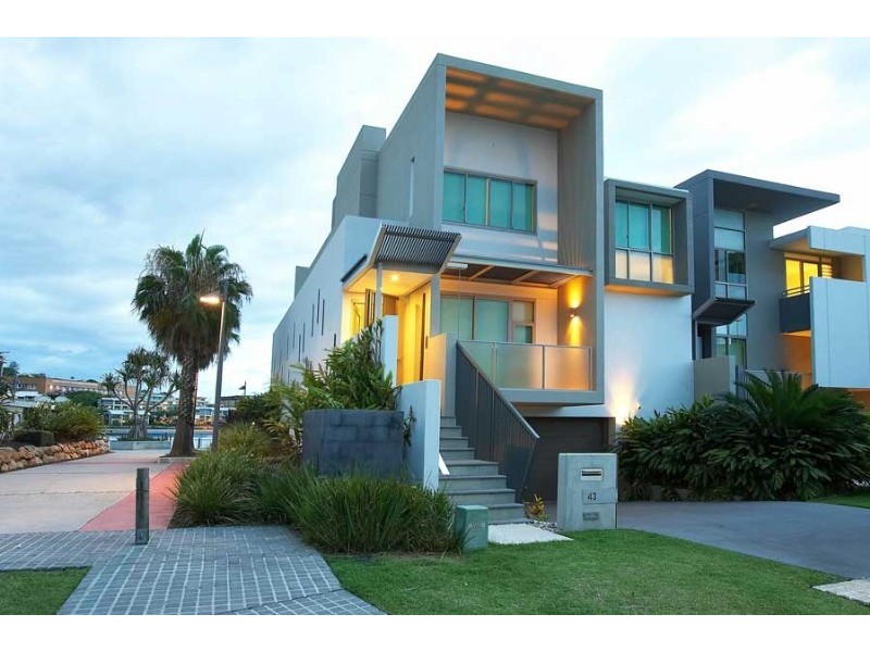 43 Waterline Crescent, Bulimba QLD 4171