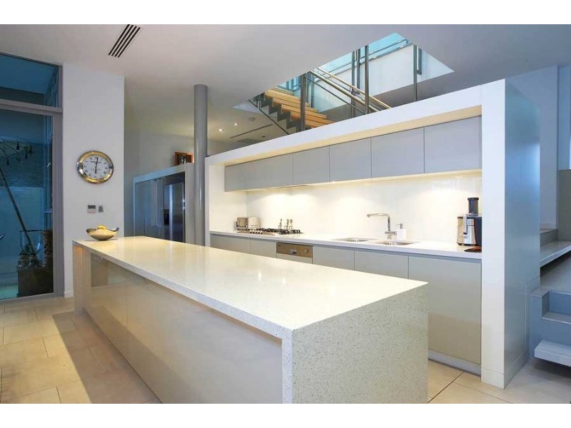 43 Waterline Crescent, Bulimba QLD 4171