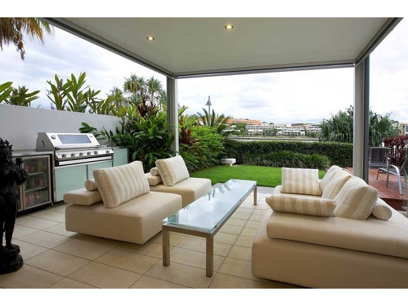 43 Waterline Crescent, Bulimba QLD 4171