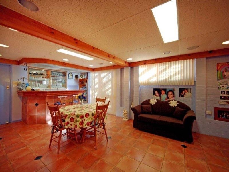 15 Uther Street, Carindale QLD 4152