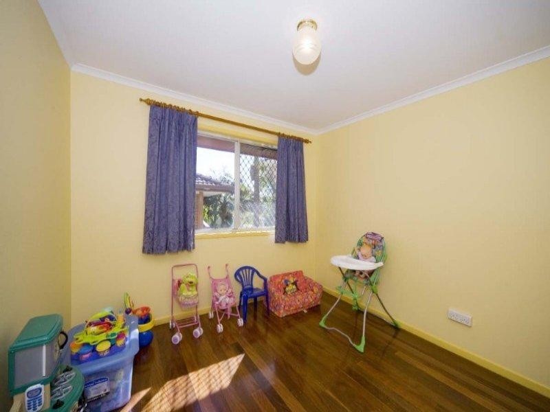 15 Uther Street, Carindale QLD 4152