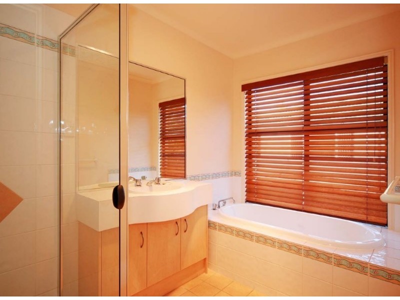 13A Algoori Street, Morningside QLD 4170
