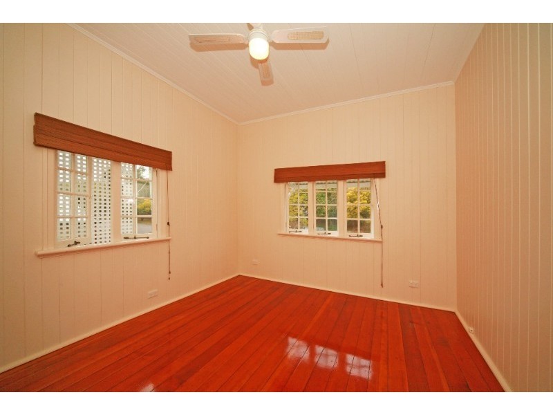 38 Barker Street, East Brisbane QLD 4169