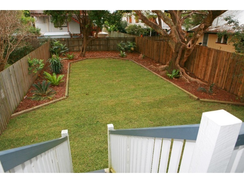 38 Barker Street, East Brisbane QLD 4169