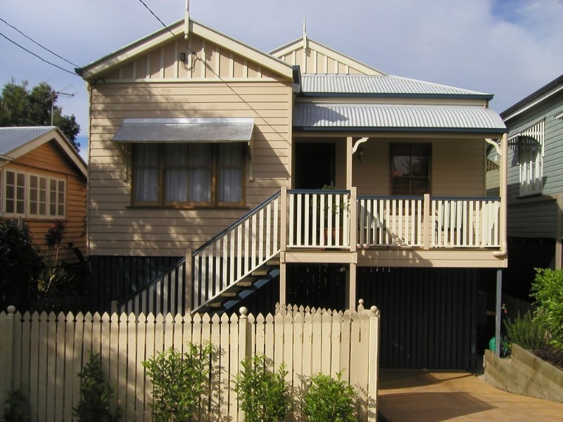 103 Norman Avenue, Norman Park QLD 4170