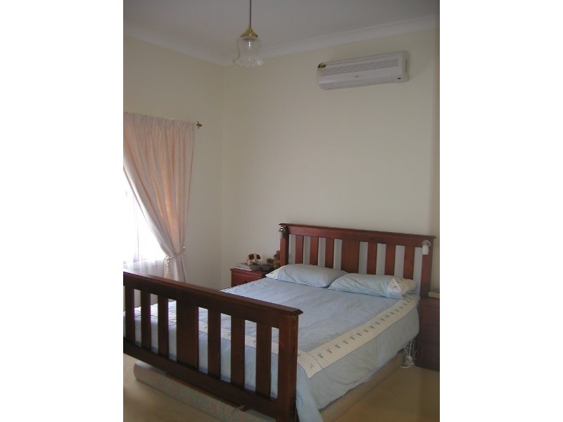 103 Norman Avenue, Norman Park QLD 4170